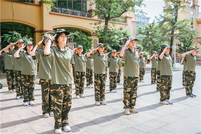 报广州军事夏令营前，这 1